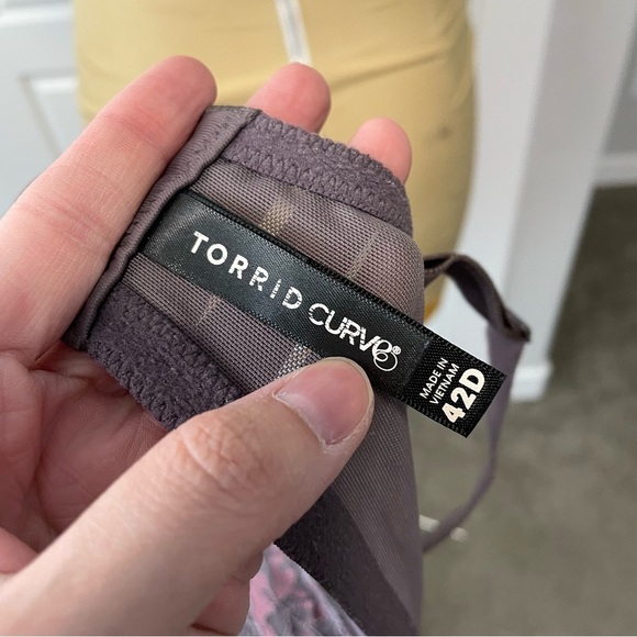 Torrid XO Plunge Push-Up Bra in Muted Violet Purple 42D - Picture 4 of 8